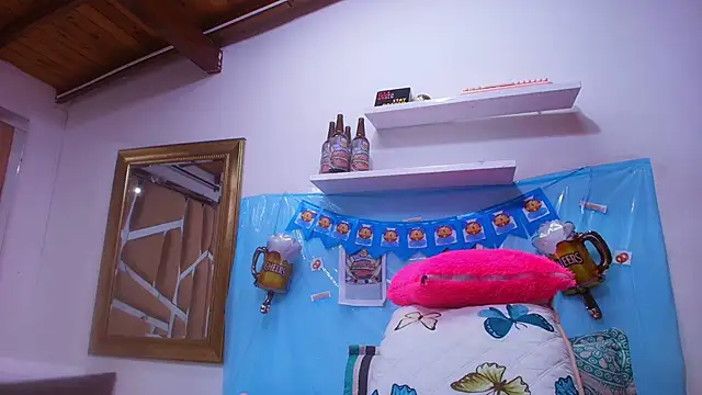 sweegirl69 online show from 09/25/25, 11:58