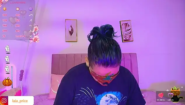 Laia and Damian online show from 10/31/25, 12:28