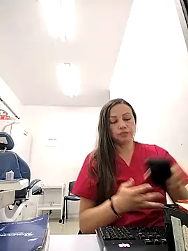 Snapshot of Madisson-04_ chatting on 09/29/25, 07:30 Madisson-04 online show from 09/29/25, 07:30