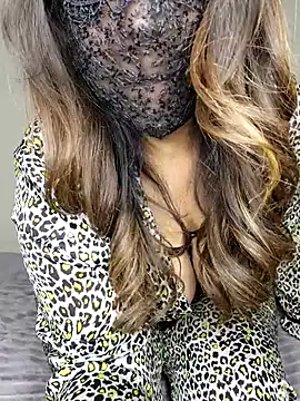 Snapshot of mysticlure-- chatting on 03/28/26, 01:49 mysticlure-- online show from 03/28/26, 01:49