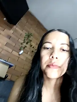 MiaForever1 online show from 04/25/26, 01:52