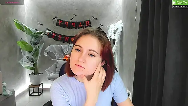 Roxy foxi online show from 10/24/25, 01:03