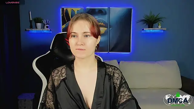 Roxy foxi online show from 11/17/25, 01:11