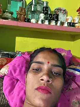 Snapshot of So_pinki chatting on 04/15/26, 03:08 So pinki online show from 04/15/26, 03:08