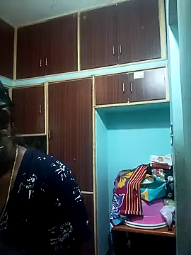 Snapshot of Mee_harini-telugupilla chatting on 09/19/25, 03:19 Mee harini-telugupilla online show from 09/19/25, 03:19