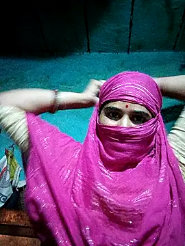 Snapshot of Mis_sonam chatting on 09/25/25, 02:10 Mis sonam online show from 09/25/25, 02:10