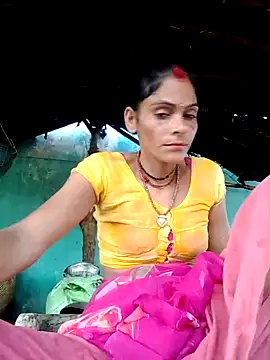 Snapshot of H_seema chatting on 09/10/25, 11:10 H seema online show from 09/10/25, 11:10