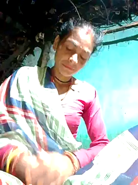 Snapshot of H_seema chatting on 09/22/25, 11:40 H seema online show from 09/22/25, 11:40