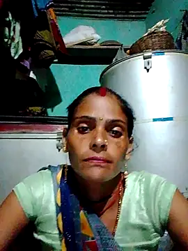 Snapshot of H_seema chatting on 09/30/25, 12:10 H seema online show from 09/30/25, 12:10