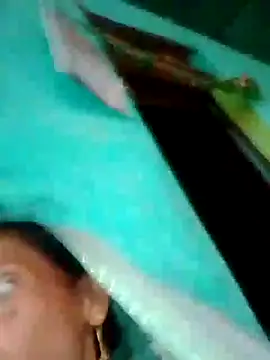 Snapshot of H_seema chatting on 10/11/25, 12:43 H seema online show from 10/11/25, 12:43