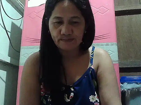 Snapshot of hotmama_063 chatting on 09/27/25, 08:47 hotmama 063 online show from 09/27/25, 08:47