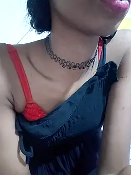 Snapshot of BunnyBloom25 chatting on 11/02/25, 07:27 BunnyBloom25 online show from 11/02/25, 07:27