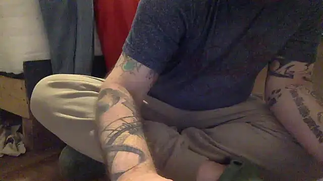 Snapshot of edger4lif3 chatting on 09/16/25, 03:46 edger4lif3 online show from 09/16/25, 03:46