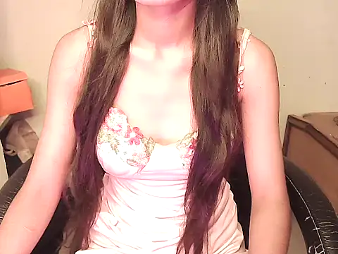 Snapshot of alia_rahil chatting on 06/11/26, 04:10 alia rahil online show from 06/11/26, 04:10