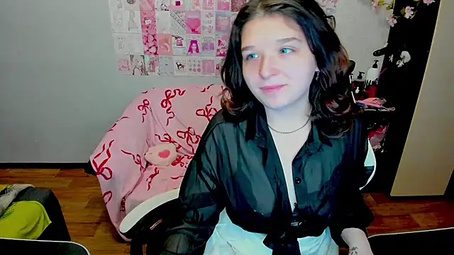 Snapshot of Acid_Kate chatting on 10/14/25, 01:39 Acid Kate online show from 10/14/25, 01:39