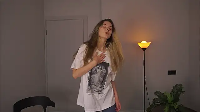 Snapshot of MarlinVarian chatting on 09/14/25, 06:07 MarlinVarian online show from 09/14/25, 06:07