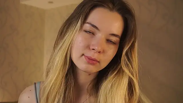 Snapshot of MarlinVarian chatting on 09/21/25, 05:47 MarlinVarian online show from 09/21/25, 05:47