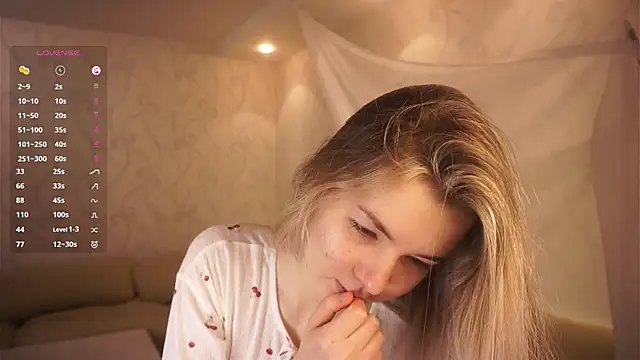 Snapshot of MarlinVarian chatting on 10/30/25, 05:46 MarlinVarian online show from 10/30/25, 05:46