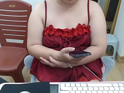 Hana Mina online show from 09/19/25, 02:18