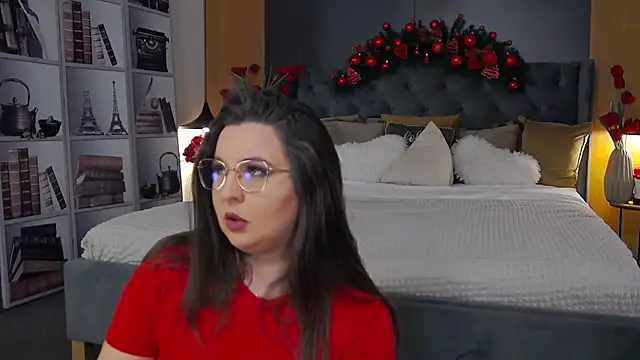 Mia Swano online show from 12/20/25, 01:34