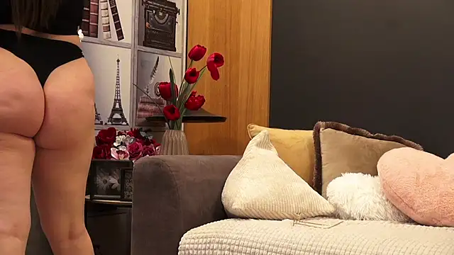 Snapshot of Mia_Swano chatting on 02/16/26, 02:18 Mia Swano online show from 02/16/26, 02:18