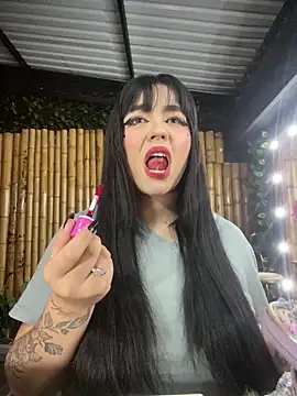 jasmincollin  online show from 11/20/25, 02:12