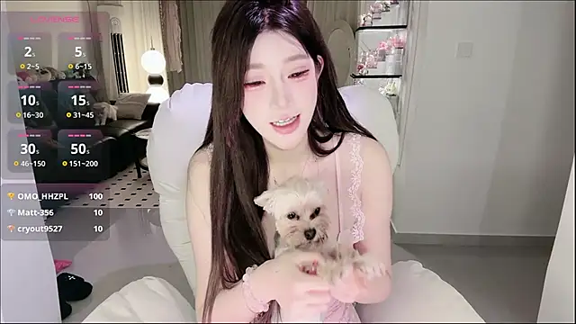 Xiaoxue L online show from 09/17/25, 04:19