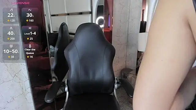 Snapshot of Ely09_ chatting on 03/17/26, 02:20 Ely09 online show from 03/17/26, 02:20