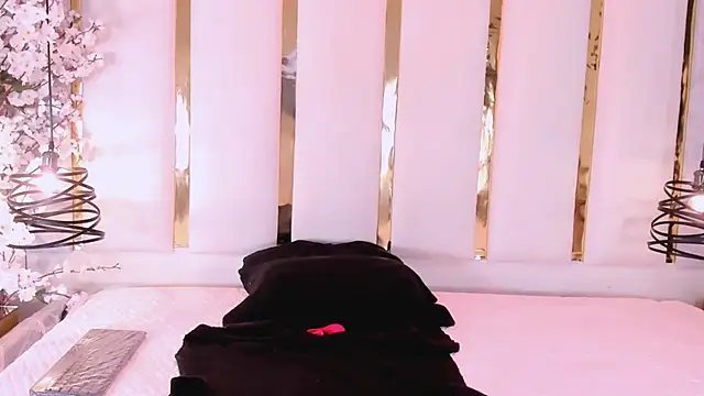 Nickidoll1 online show from 11/12/25, 04:57