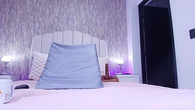 sofi hils online show from 11/13/25, 11:53