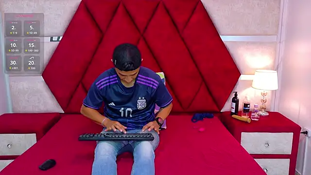 Kity spiderr online show from 11/19/25, 12:38