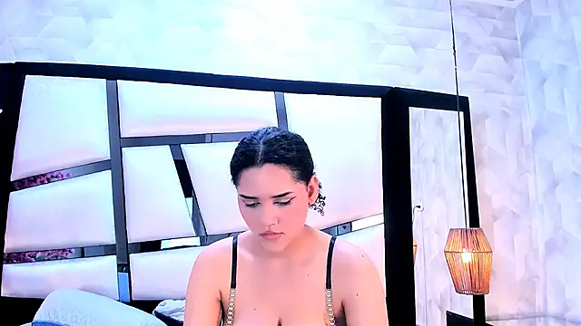 Lilithadams1 online show from 06/12/26, 04:50