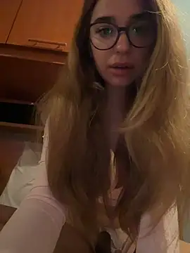 Snapshot of ItalianGirl chatting on 03/22/26, 09:29 ItalianGirl online show from 03/22/26, 09:29