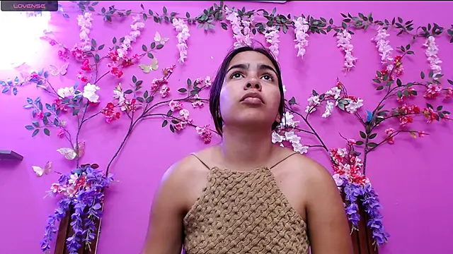 skinnysofia18 online show from 06/21/26, 01:46