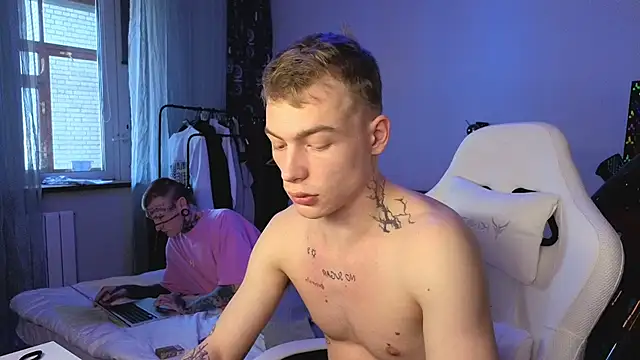 c10h15on1 online show from 03/11/26, 07:36