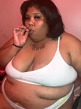 Snapshot of BlaxicanaMami chatting on 10/09/25, 06:55 BlaxicanaMami online show from 10/09/25, 06:55