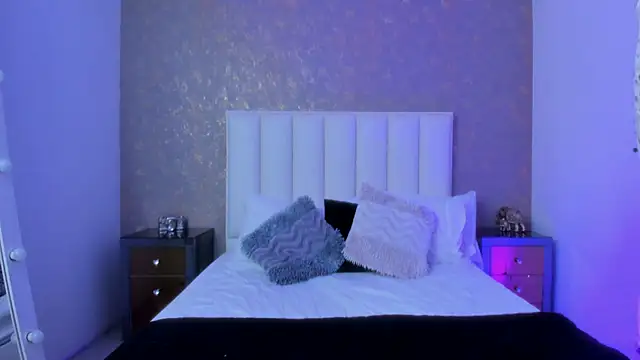 KaylieBrooks online show from 12/03/25, 07:23