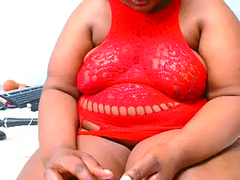 Snapshot of ROYALASS25 chatting on 03/17/25, 08:19 ROYALASS25 online show from 03/17/25, 08:19