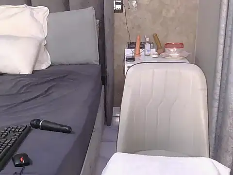 Sultry Booty online show from 11/26/25, 02:34