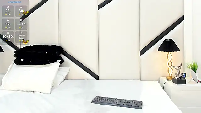 XimenaCosta online show from 04/25/26, 02:14