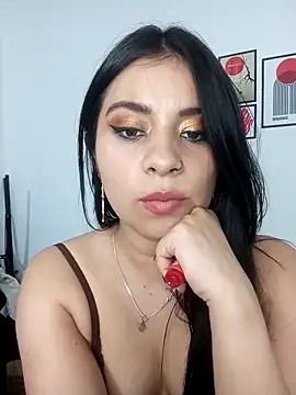 ValerieLove  online show from 03/06/26, 11:01