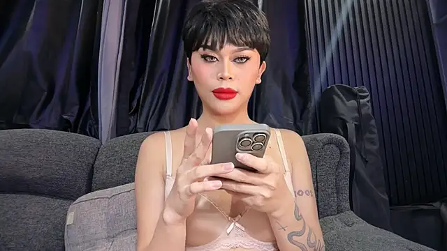 erotictsmonica online show from 05/01/26, 04:28