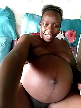 BeautyQueenX22 online show from 02/05/26, 03:49