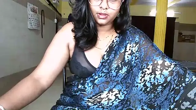 Snapshot of DearKimmi chatting on 03/15/26, 06:03 DearKimmi online show from 03/15/26, 06:03