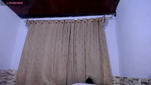 DaraKat18 online show from 02/11/26, 10:04