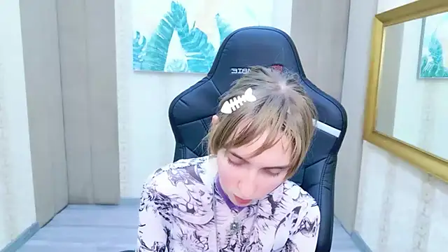 Beverly Gomes online show from 12/19/25, 10:22