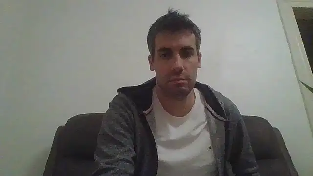 JulioIsHere4you online show from 11/19/25, 11:27