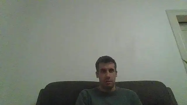 JulioIsHere4you online show from 11/29/25, 12:13