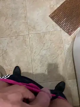 Snapshot of ruberofre chatting on 09/12/25, 05:46 ruberofre online show from 09/12/25, 05:46