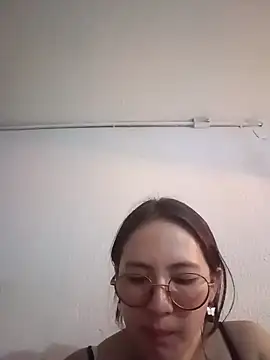 Bella Sumers online show from 05/01/26, 06:56